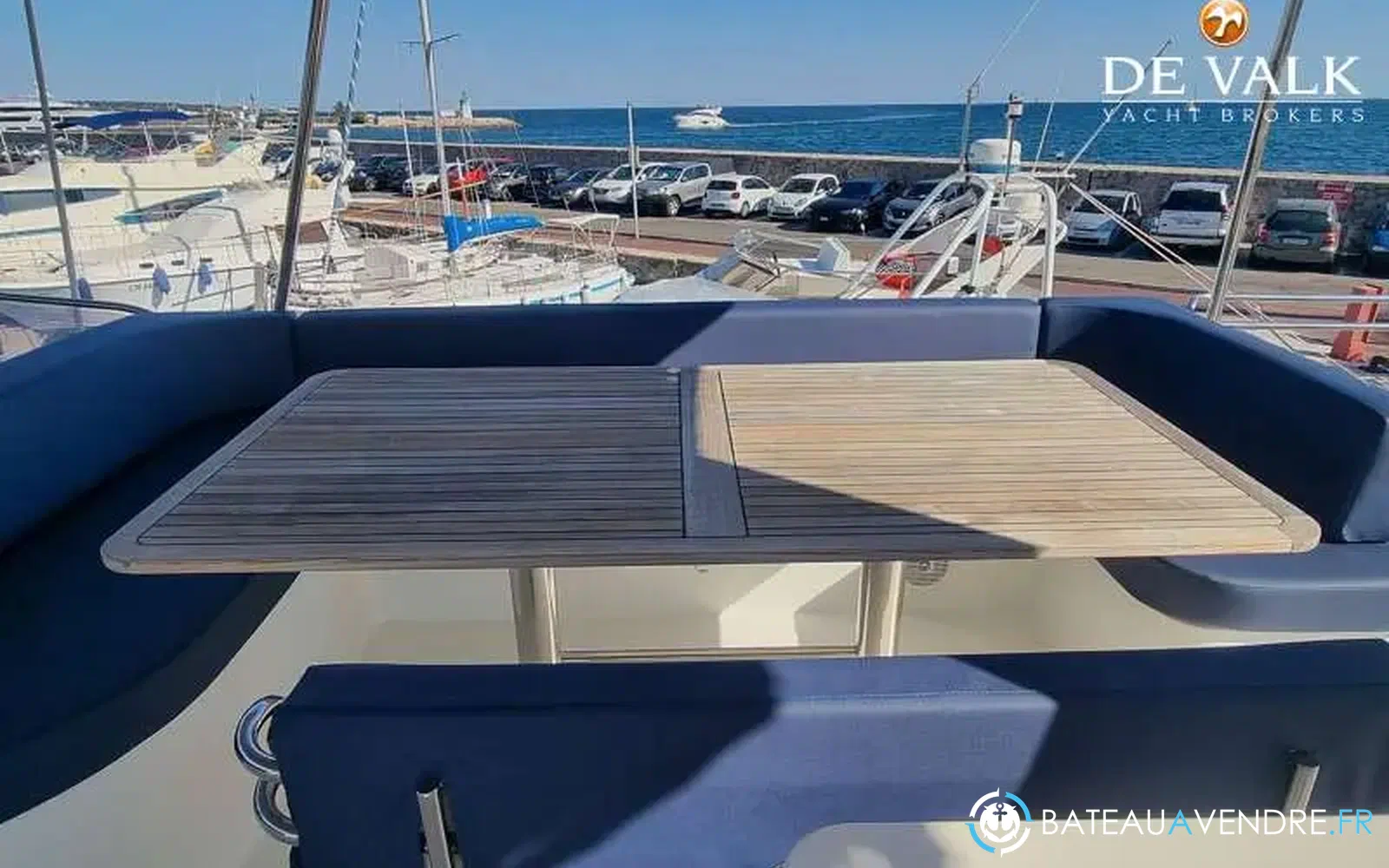 slider 8 Fountaine Pajot Queensland 55