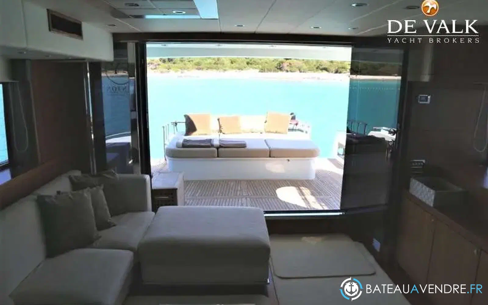 slider 19 Favaro Yachts Explorer 76