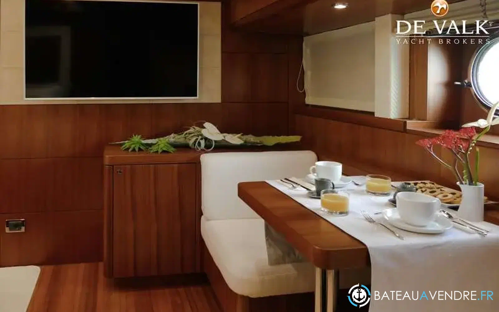 slider 28 Favaro Yachts Explorer 76
