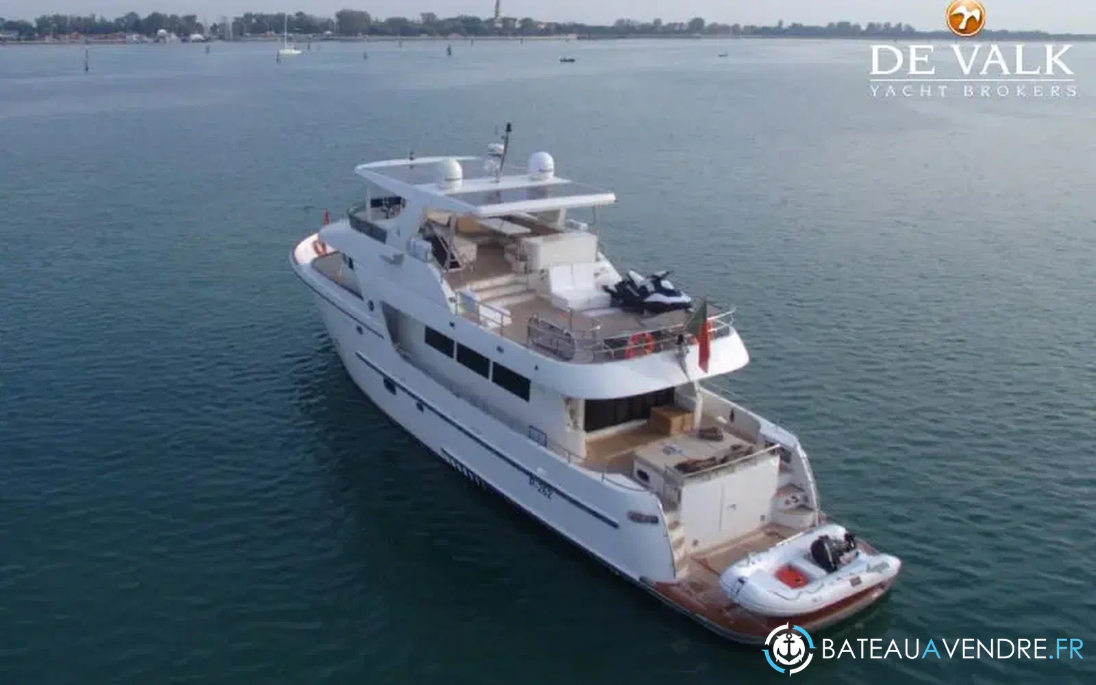 slider 3 Favaro Yachts Explorer 76