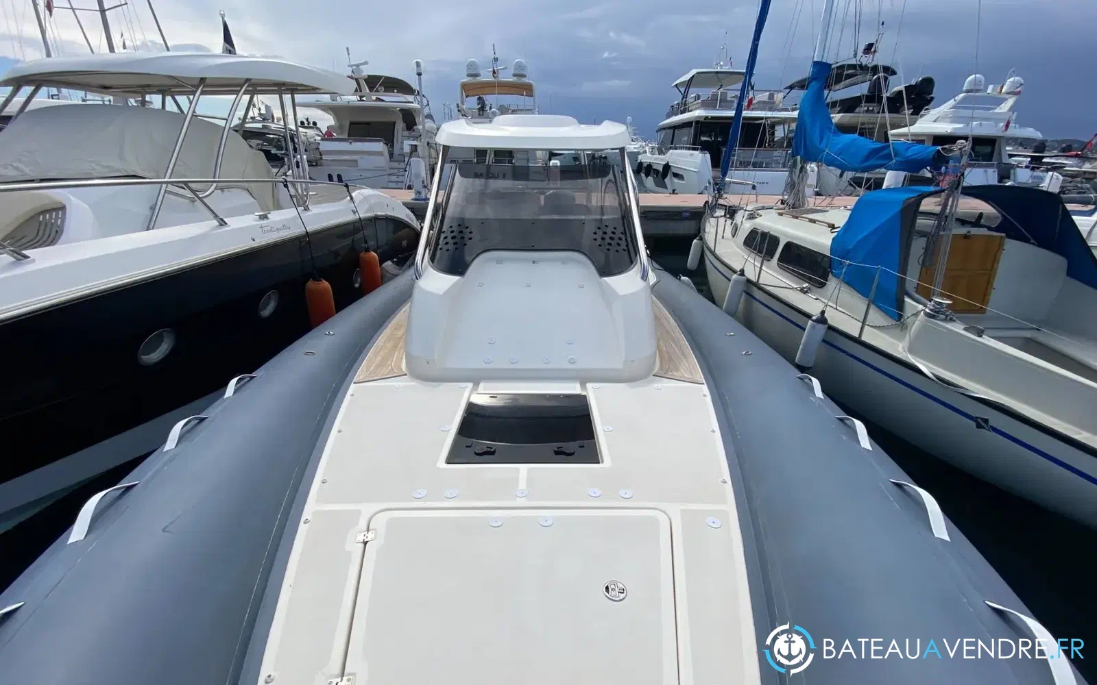 slider 15 Joker Boat Clubman 35