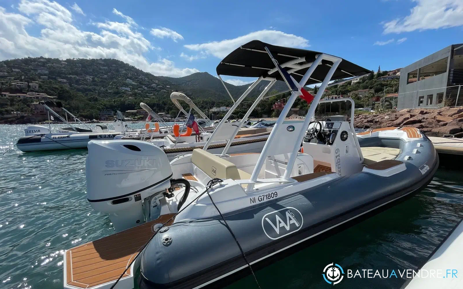 slider 2 Aqvaboats Lux Rib19