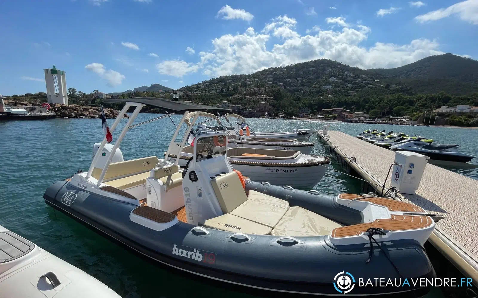 slider 1 Aqvaboats Lux Rib19