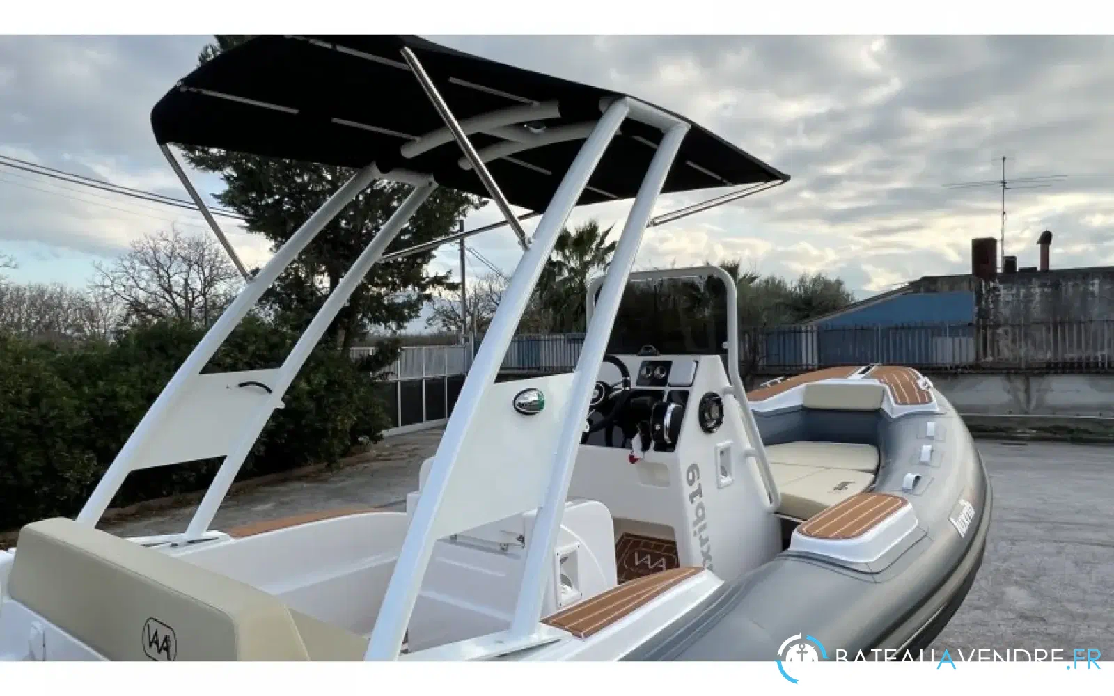 slider 6 Aqvaboats Lux Rib19