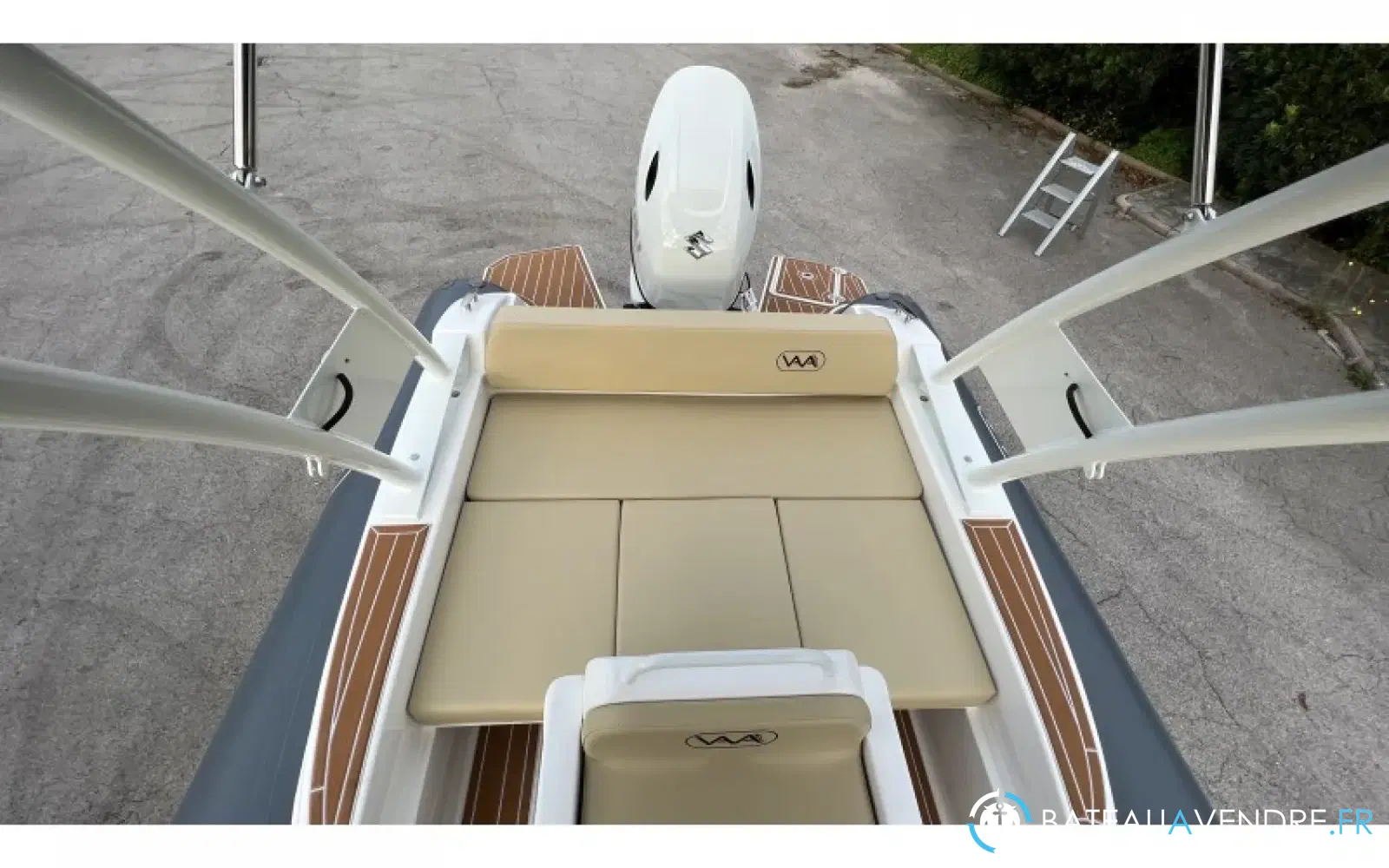 slider 7 Aqvaboats Lux Rib19