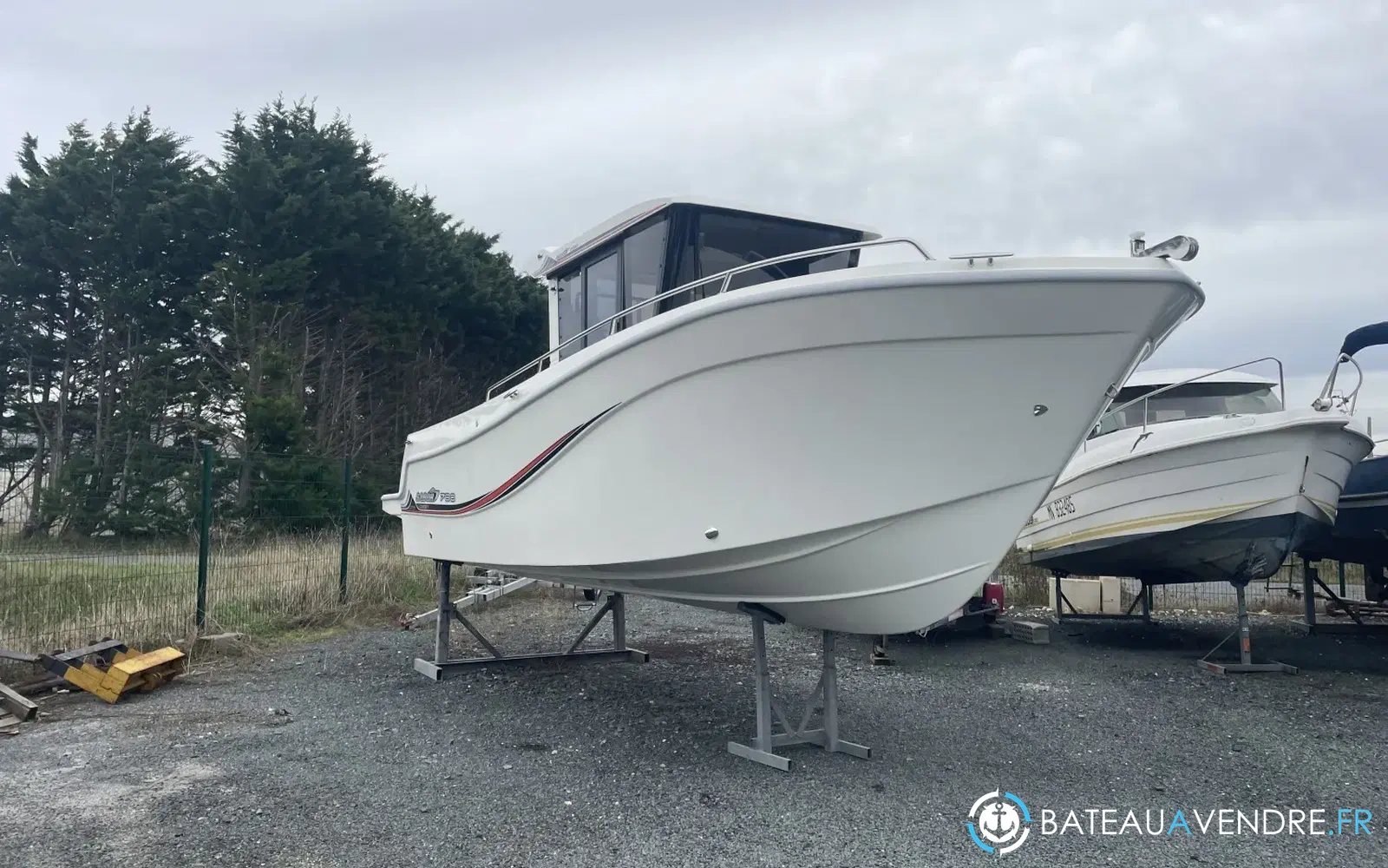 slider 18 Sabor 600 Cabin
