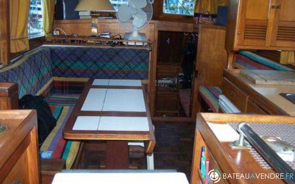 Cheoy Lee Trawler  interieur photo 5