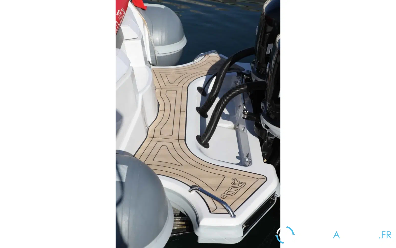 slider 10 MV Marine Mito 31