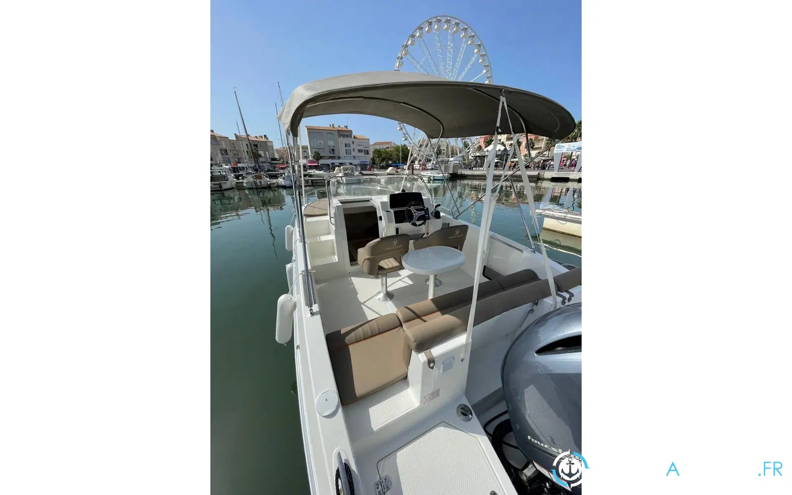 slider 3 Pacific Craft 630 SC