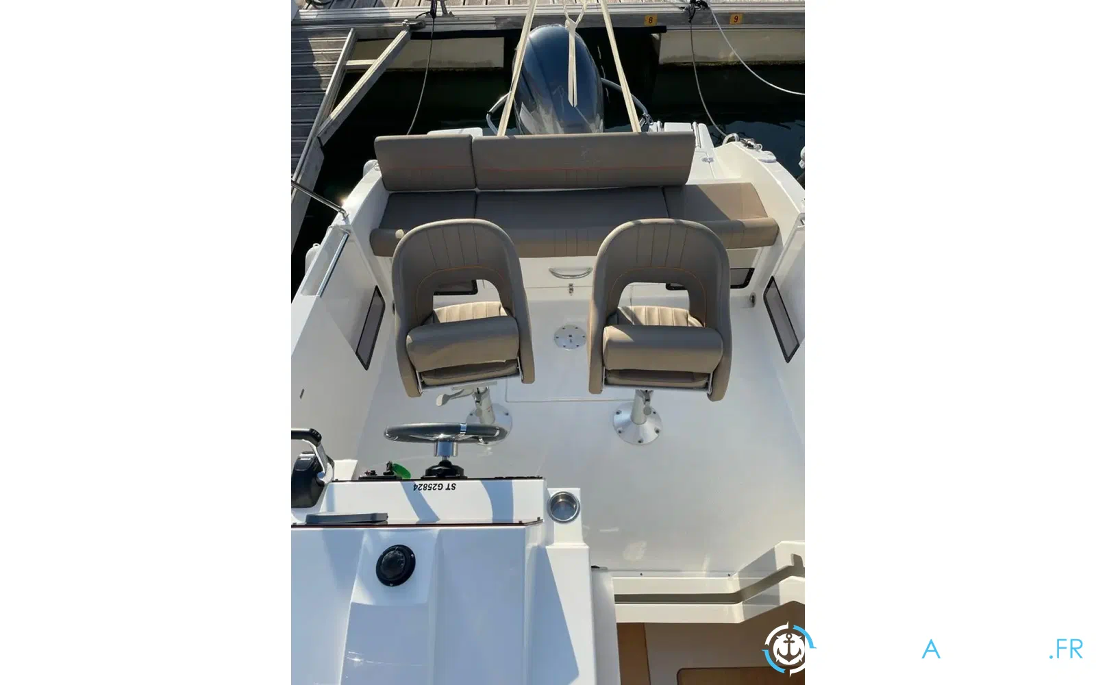 slider 5 Pacific Craft 630 SC