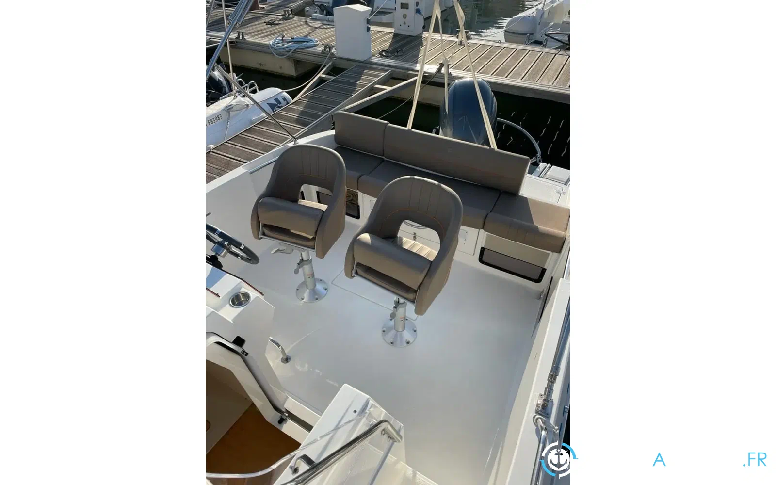 slider 6 Pacific Craft 630 SC