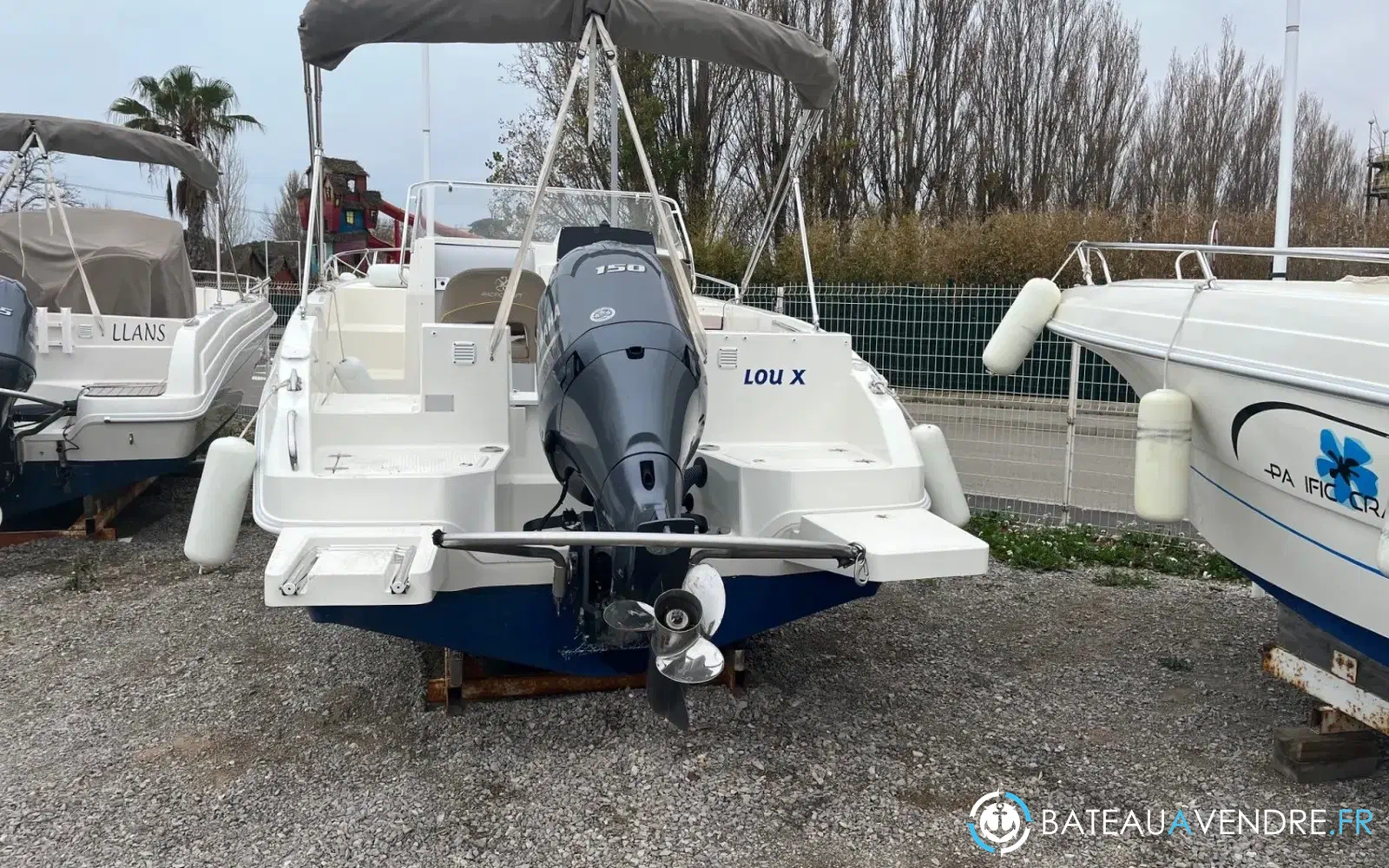 slider 9 Pacific Craft 630 SC