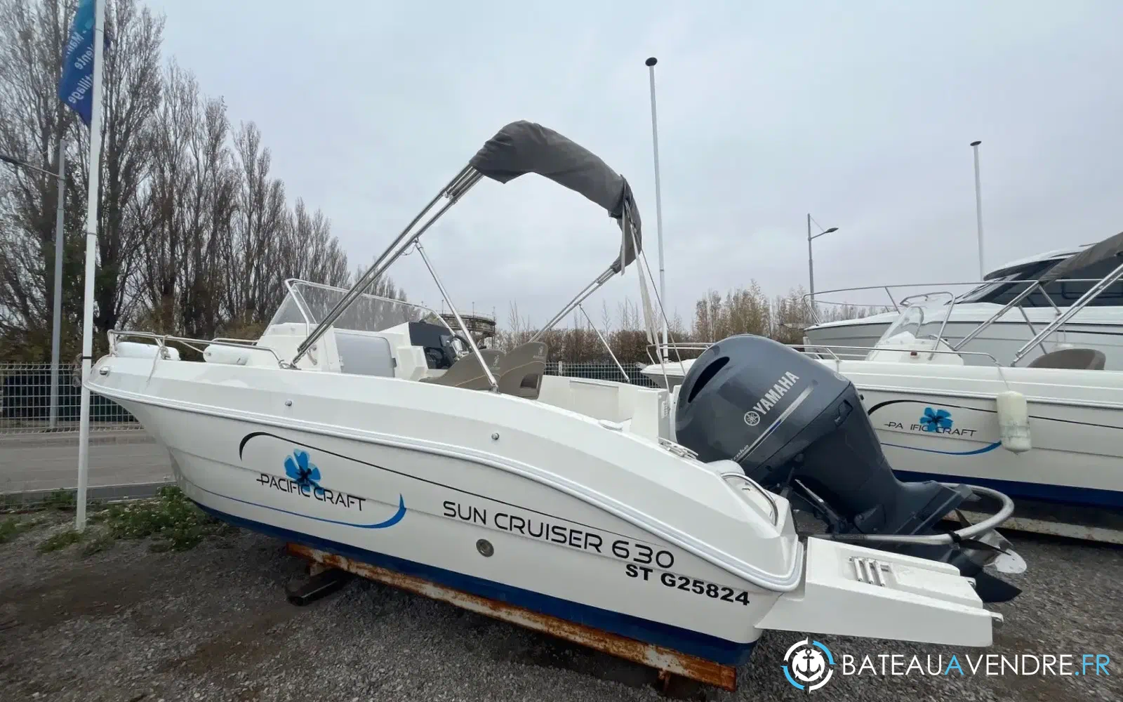 slider 0 Pacific Craft 630 SC
