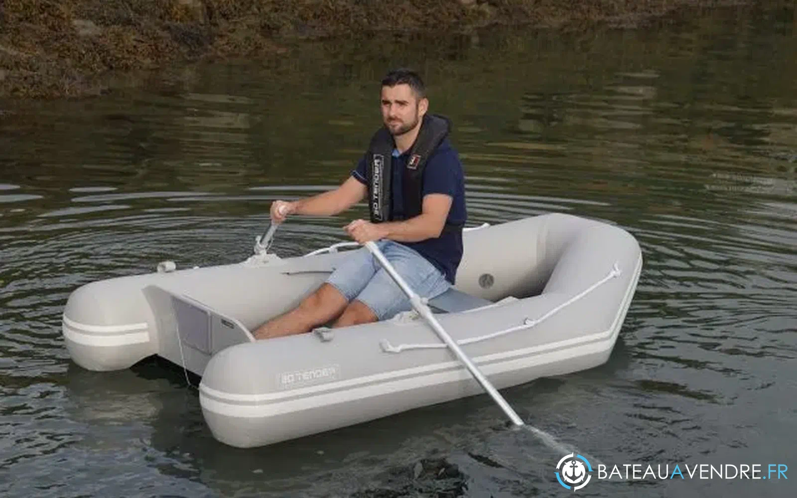 slider 8 3D Tender World Travel 235