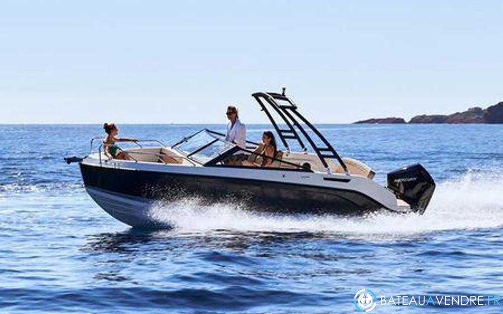 Quicksilver Activ 675 Bowrider exterieur photo de présentation