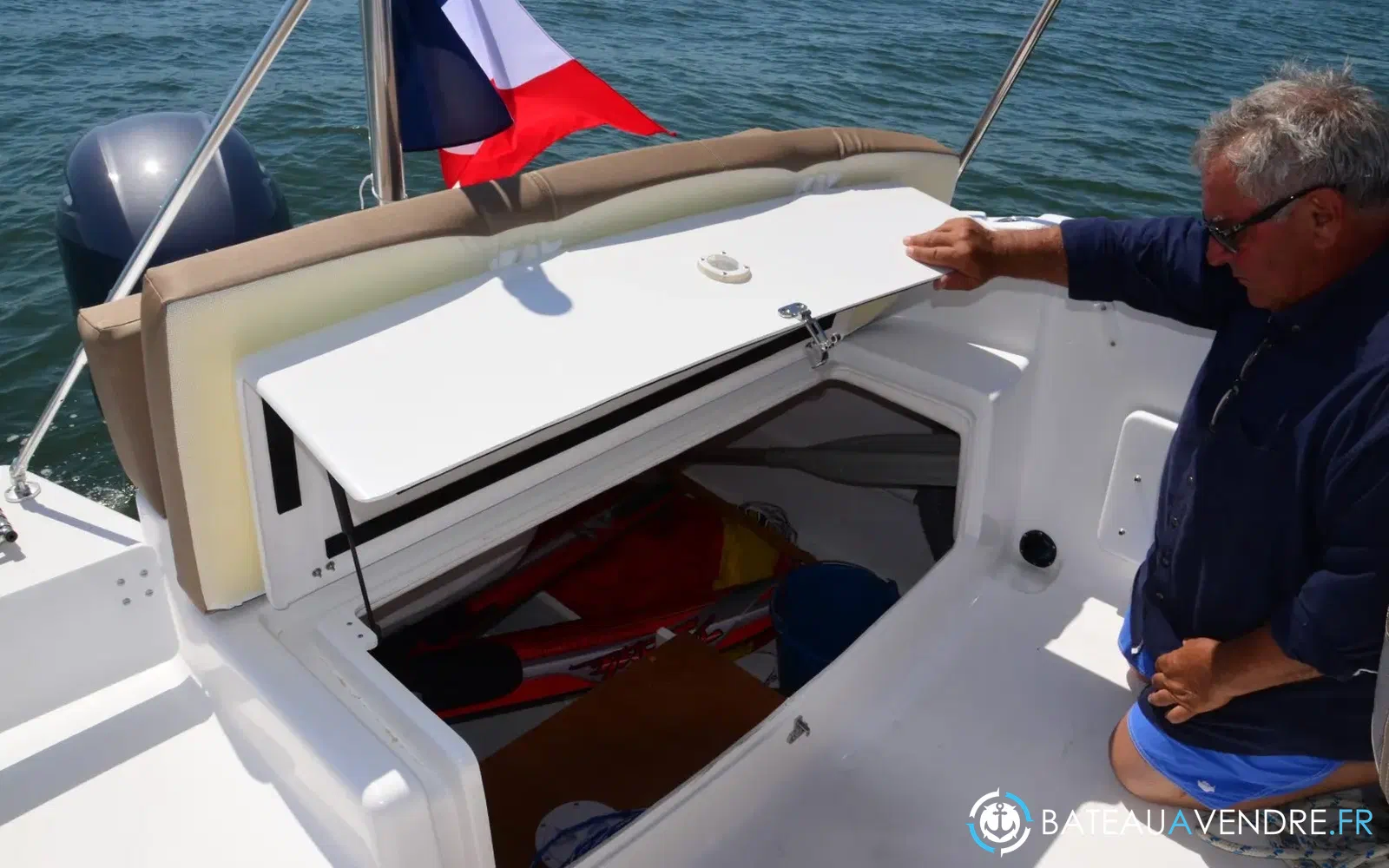 slider 2 B2 Marine Cap Ferret 702 Open Serie 2