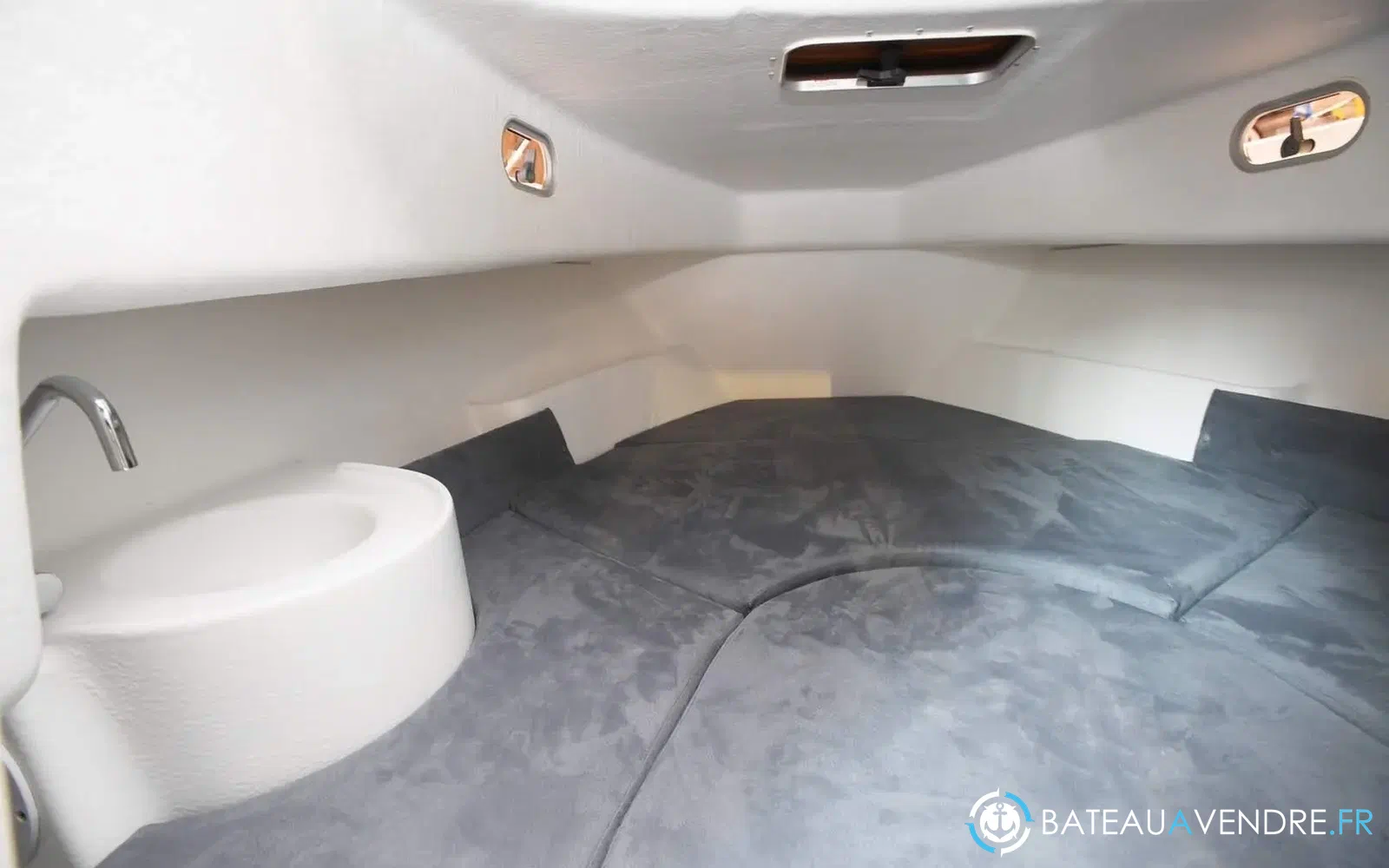 slider 9 B2 Marine Cap Ferret 572 Cruiser