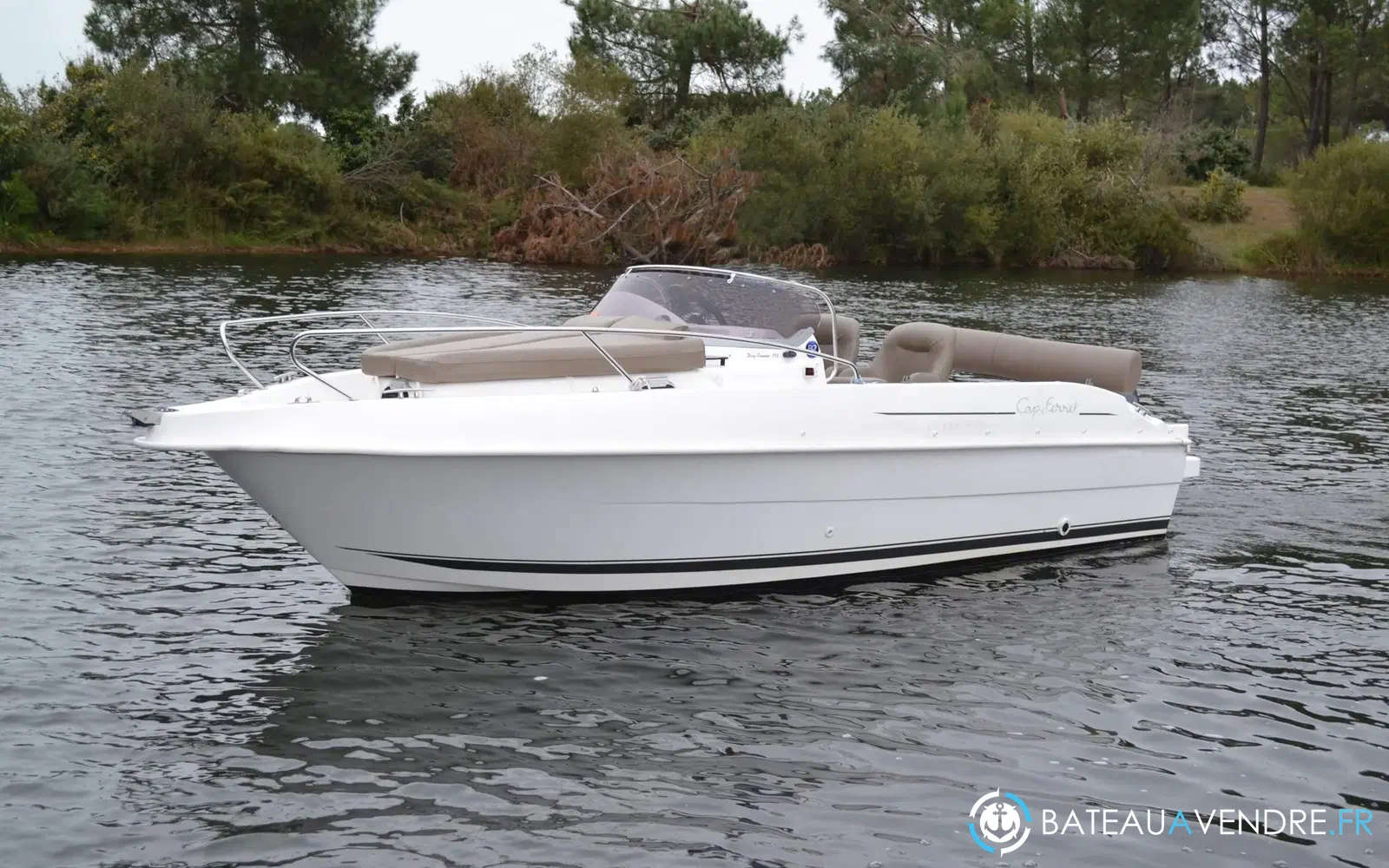 slider 6 B2 Marine Cap Ferret 572 Cruiser