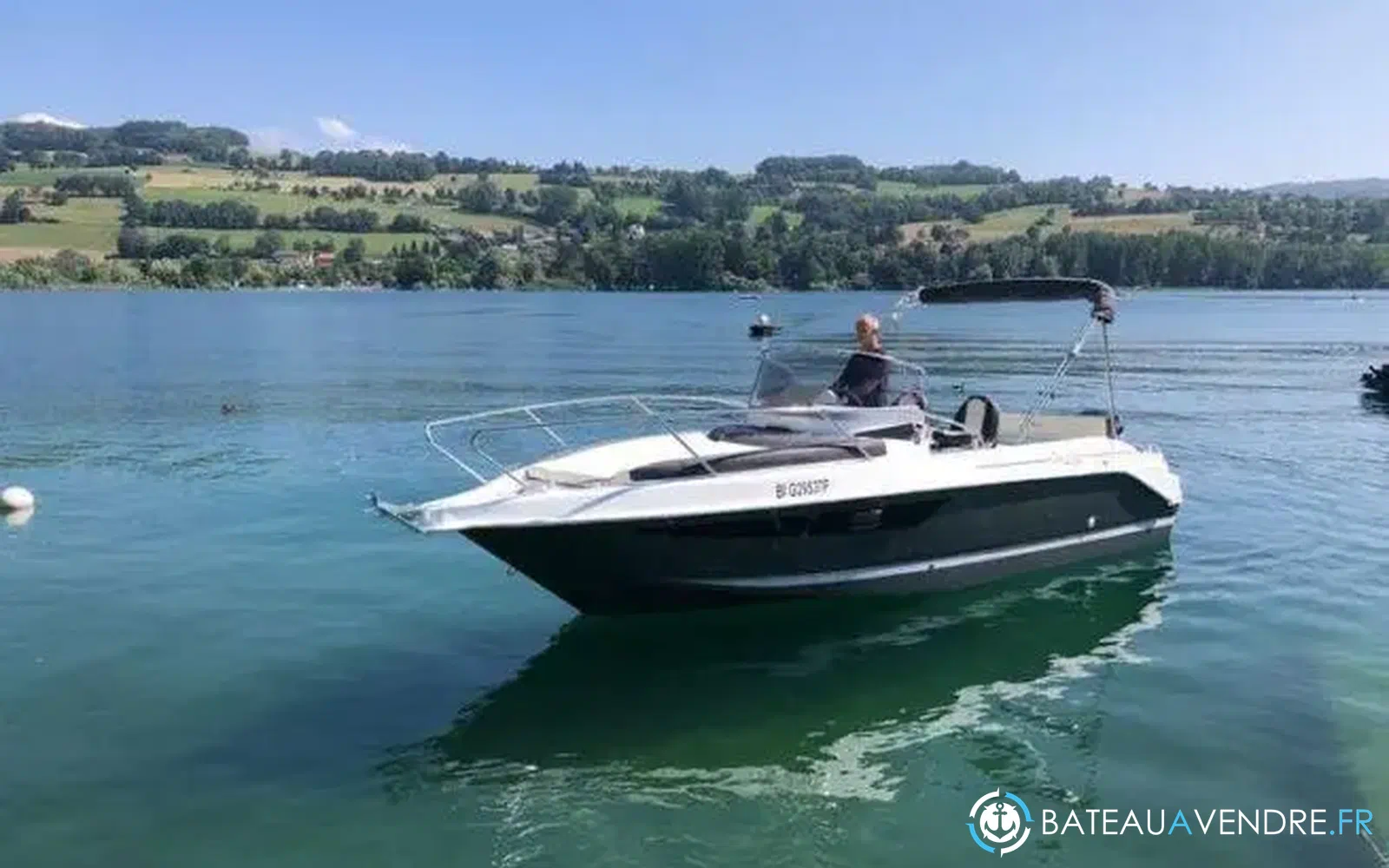 slider 2 B2 Marine Cap Ferret 702 Sun Deck