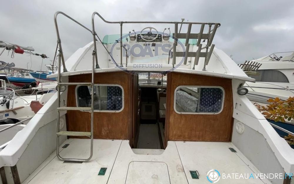 Bertram 28 Flybridge photo 3