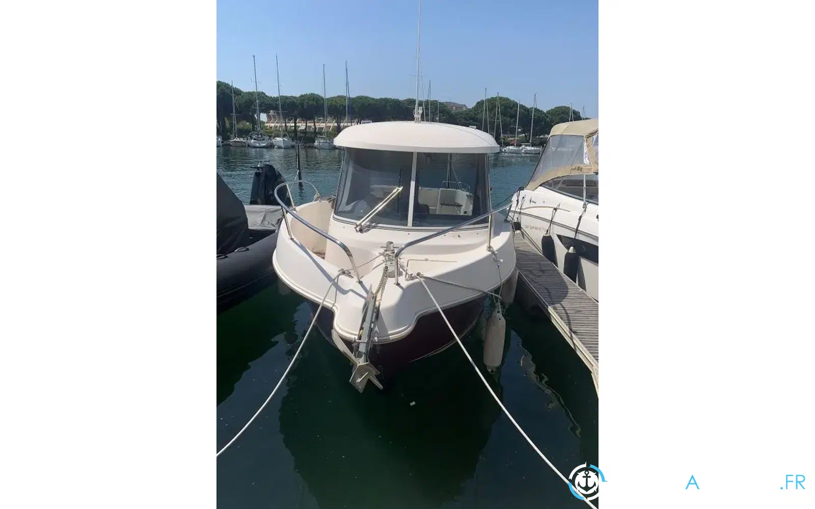 slider 8 Arvor 230 AS
