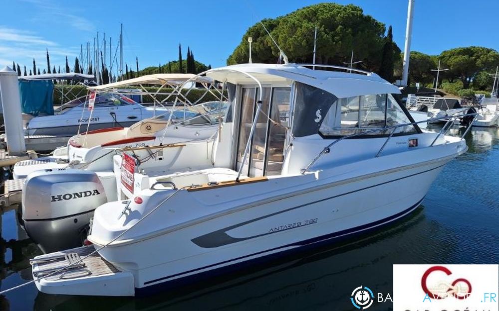 Beneteau Antares 780 HB photo de présentation