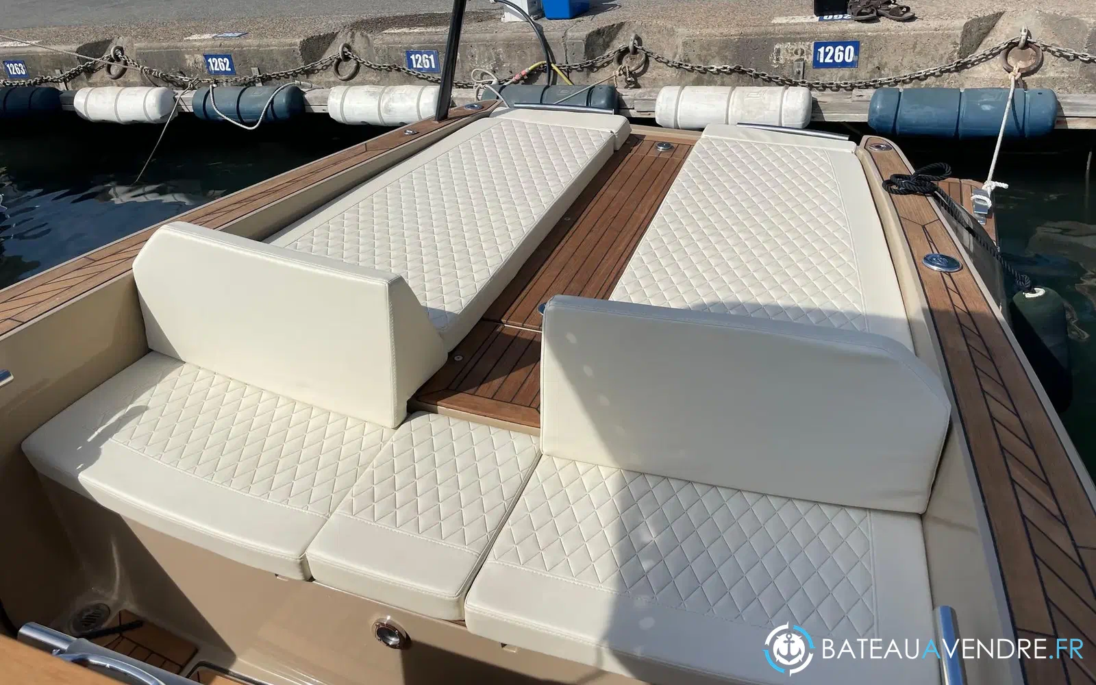slider 3 Lilybaeum Yacht Levanzo 25