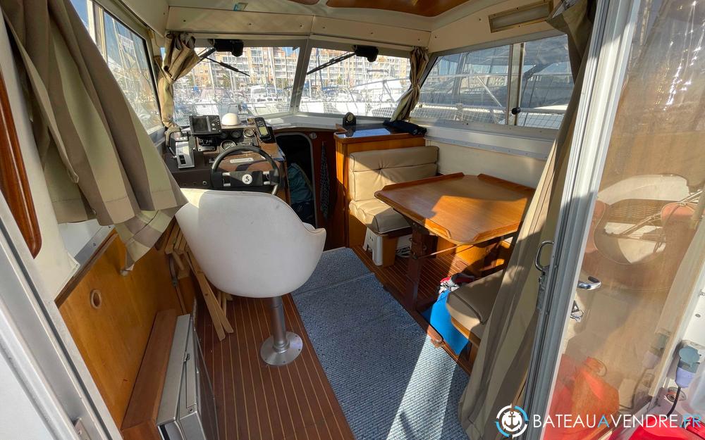 Beneteau Antares 860 photo 2