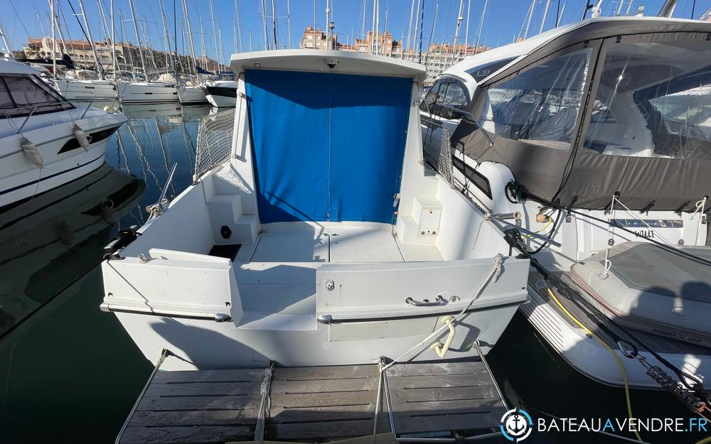 Beneteau Antares 860 photo 5