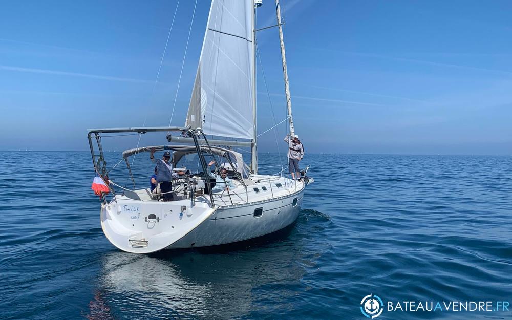 Beneteau Oceanis 351 photo 2