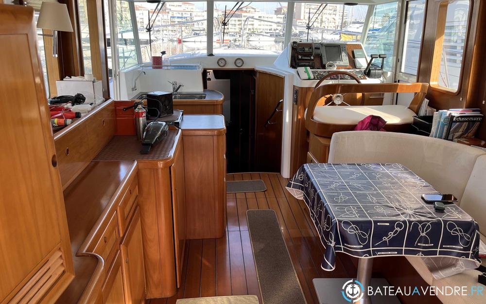 Beneteau Swift Trawler 42 photo 2