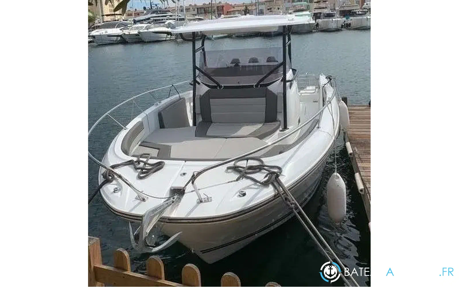 slider 1 Jeanneau Cap Camarat 9.0 CC