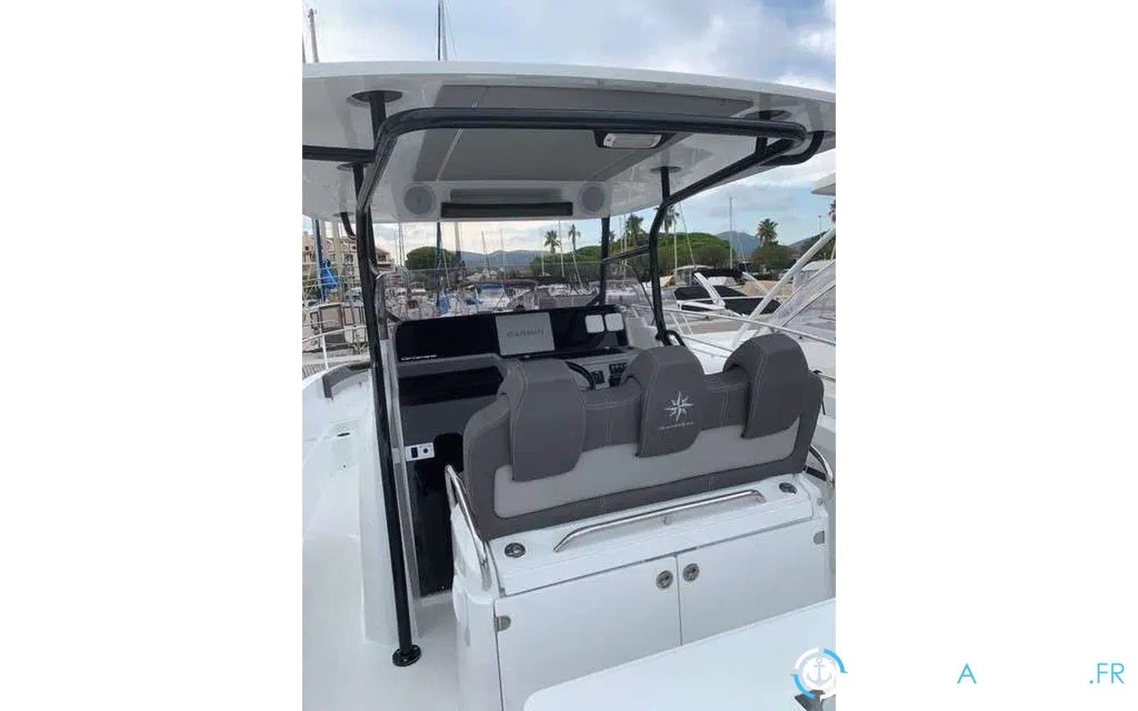 slider 7 Jeanneau Cap Camarat 9.0 CC