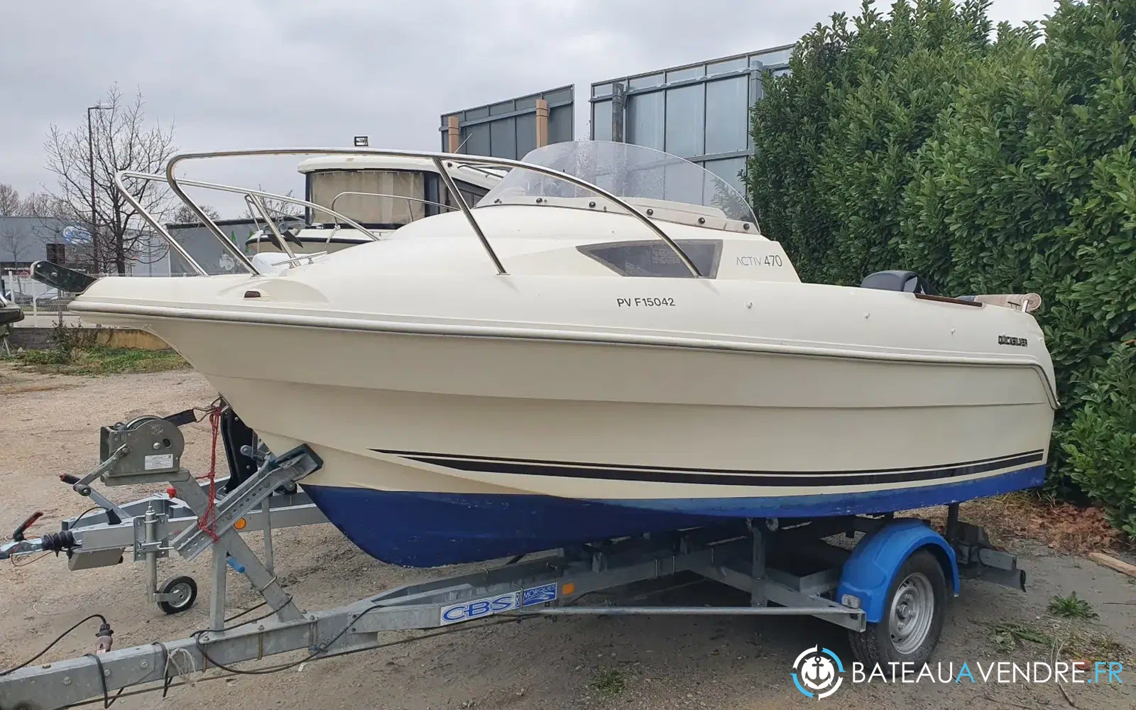 slider 0 Quicksilver Activ 470 Cabin
