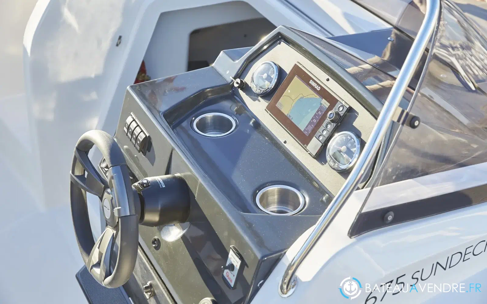 slider 4 Quicksilver 675 Sundeck