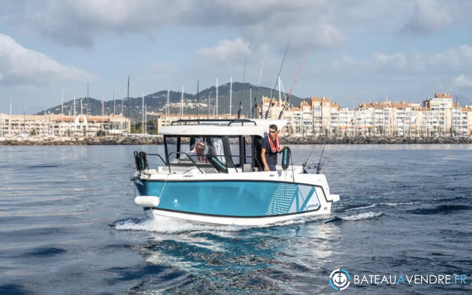 slider 0 Quicksilver Activ 705 Pilothouse