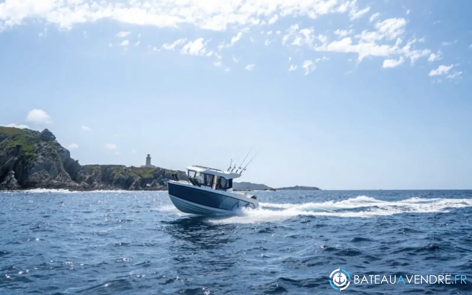 slider 2 Quicksilver Activ 705 Pilothouse