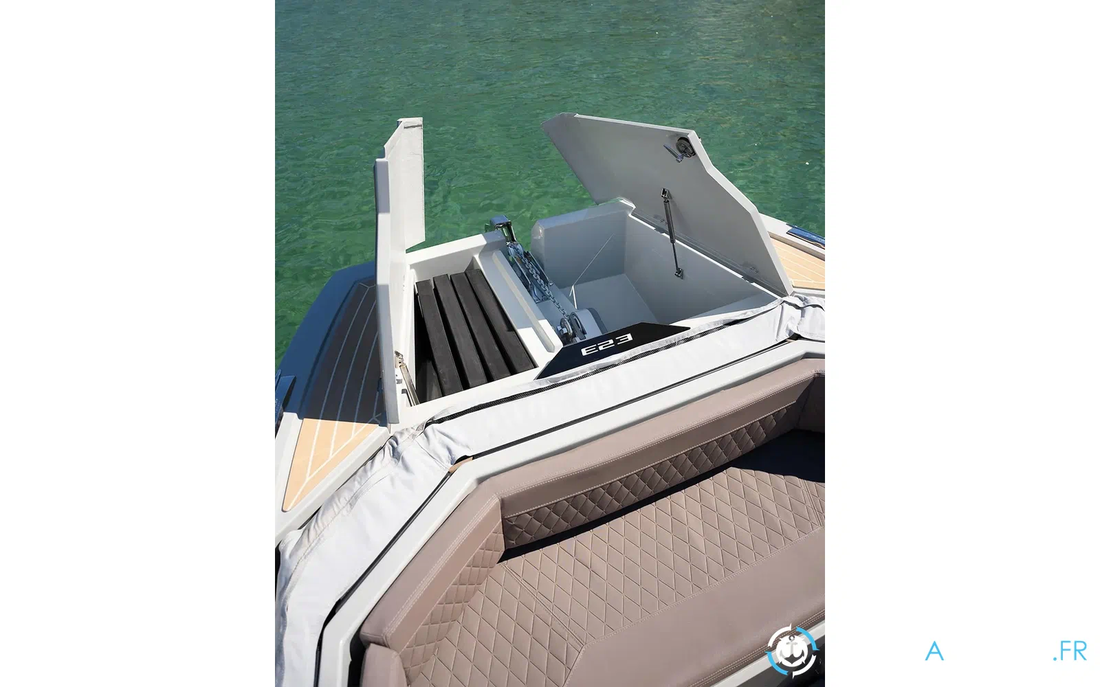 slider 12 De Antonio Yachts E23