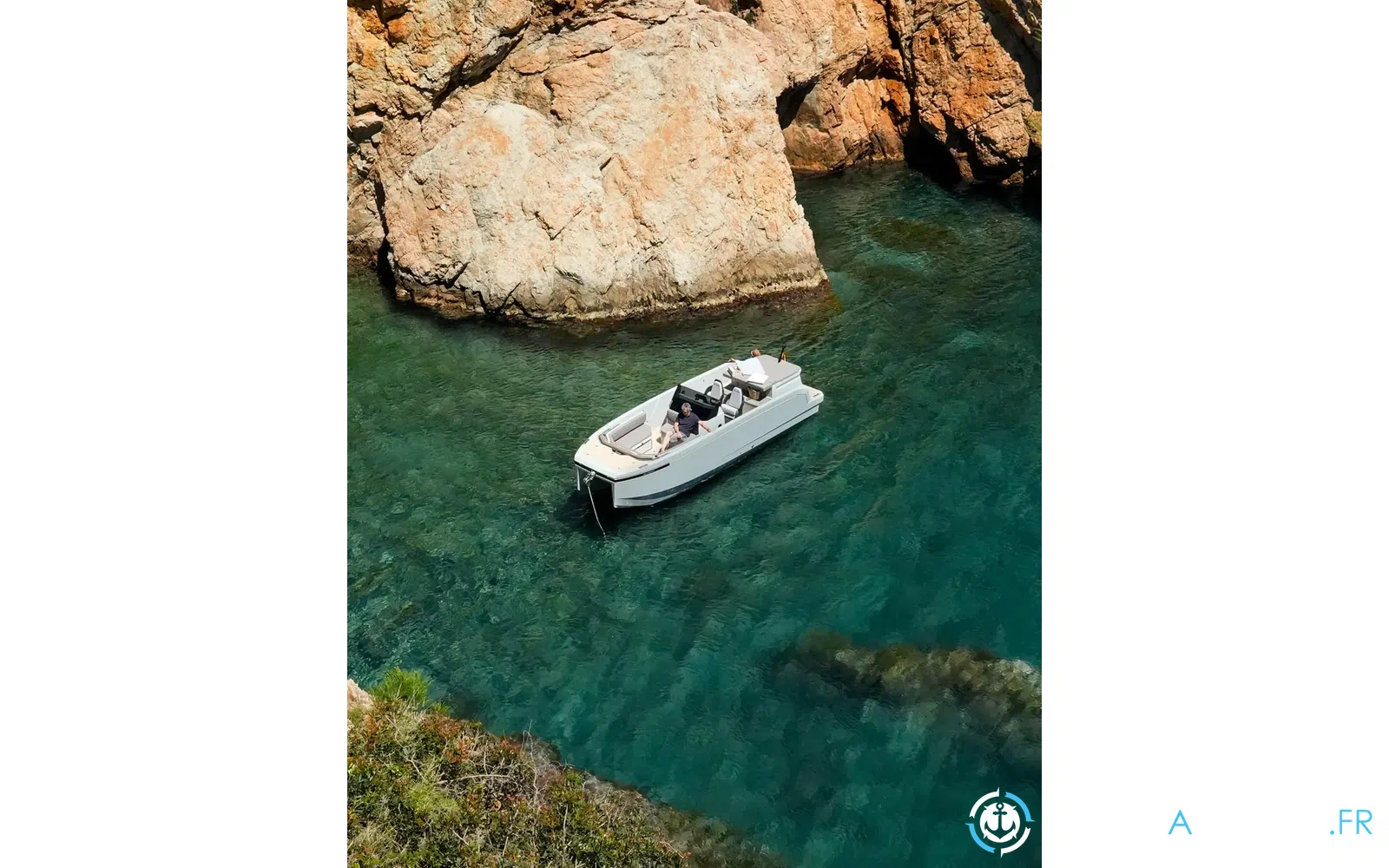 slider 3 De Antonio Yachts E23