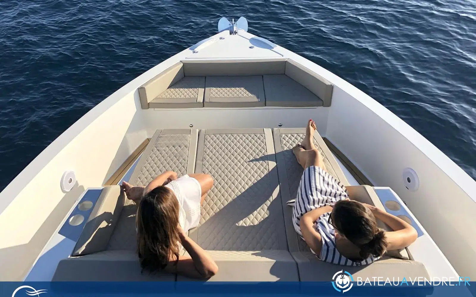 slider 10 De Antonio Yachts D42 Open