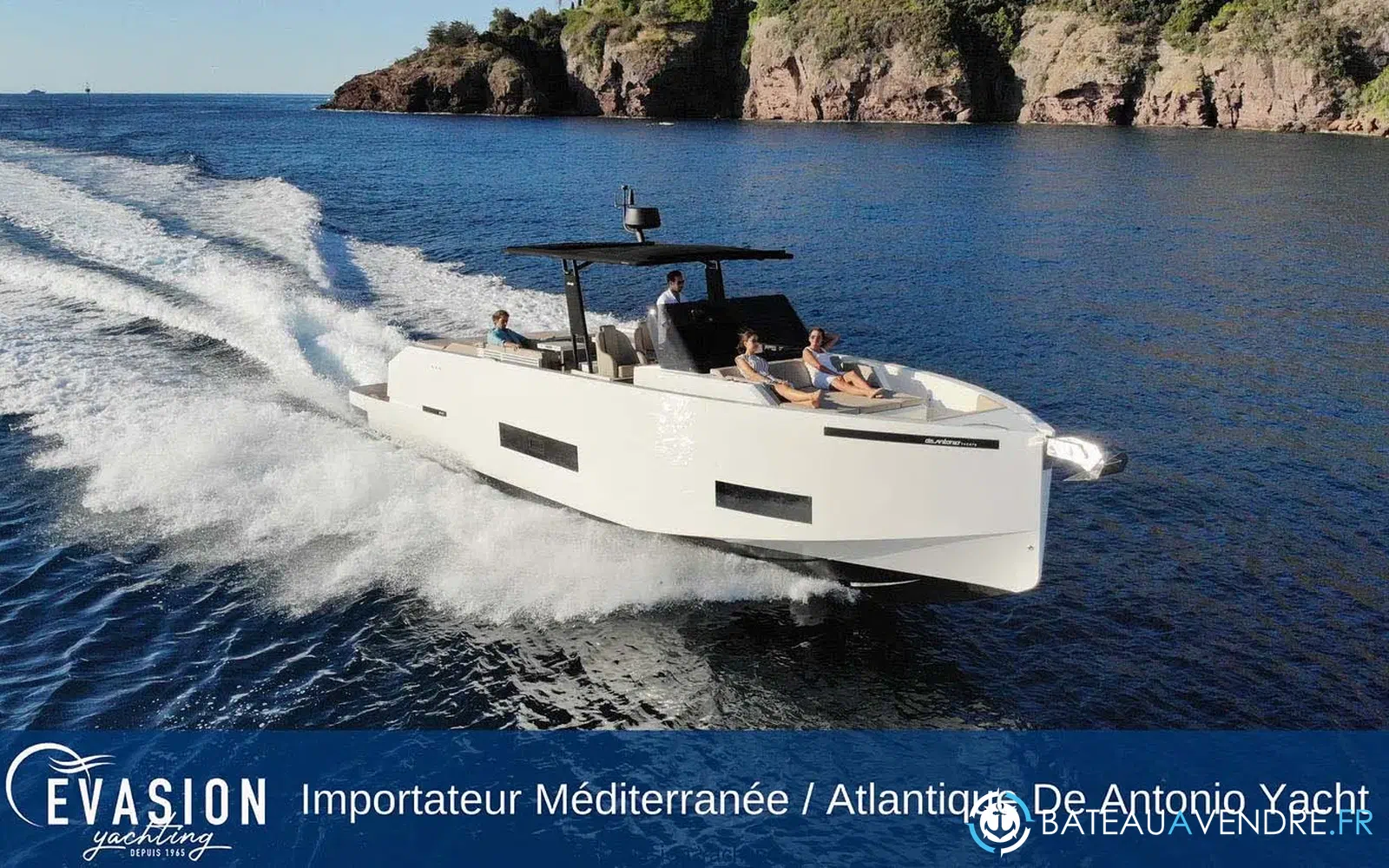 slider 1 De Antonio Yachts D42 Open