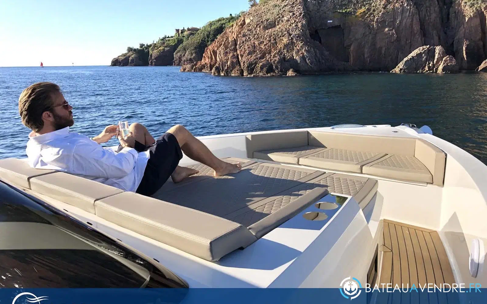 slider 8 De Antonio Yachts D42 Open