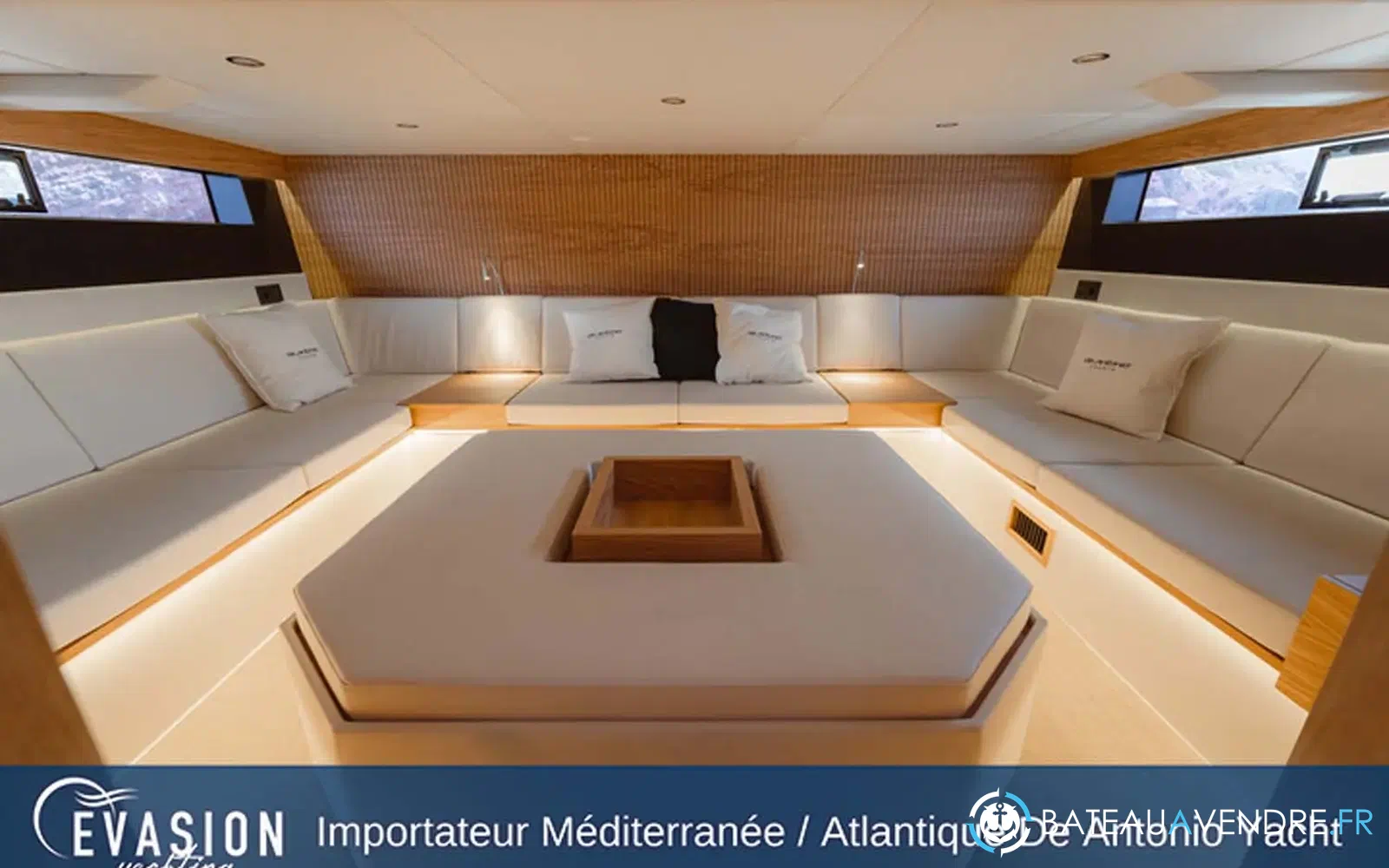 slider 12 De Antonio Yachts D50 Open