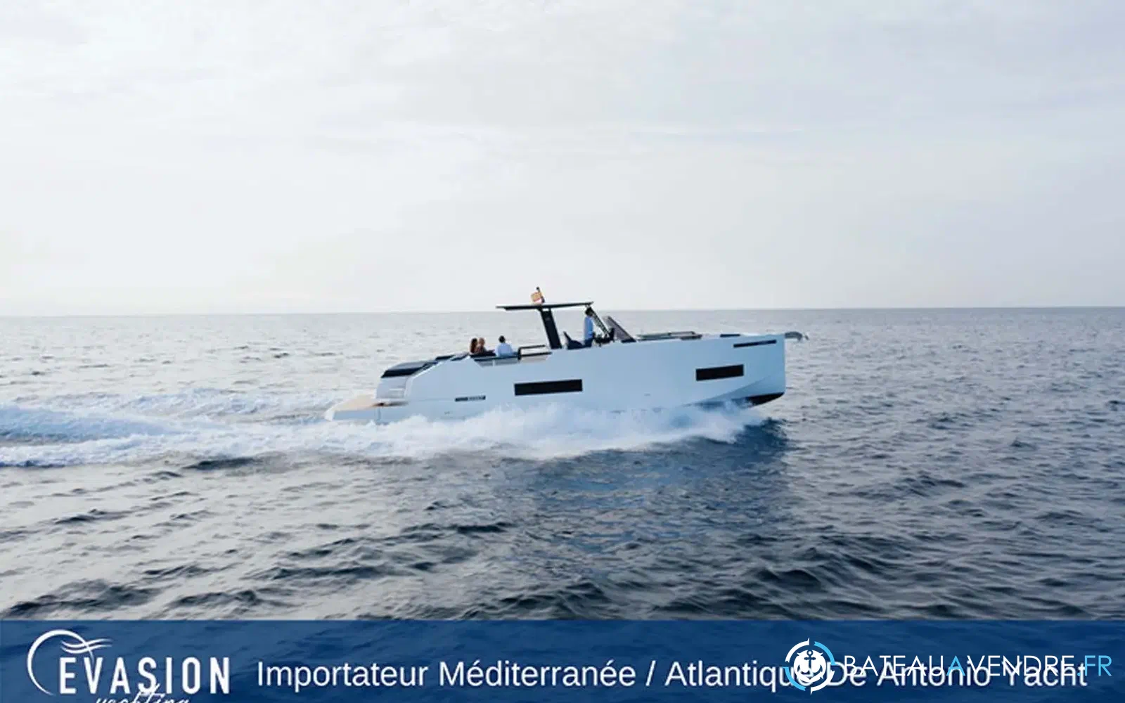 slider 4 De Antonio Yachts D50 Open