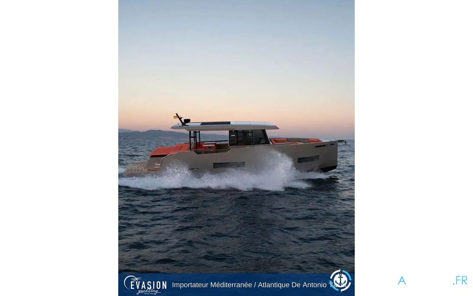 slider 6 De Antonio Yachts D50 Coupe