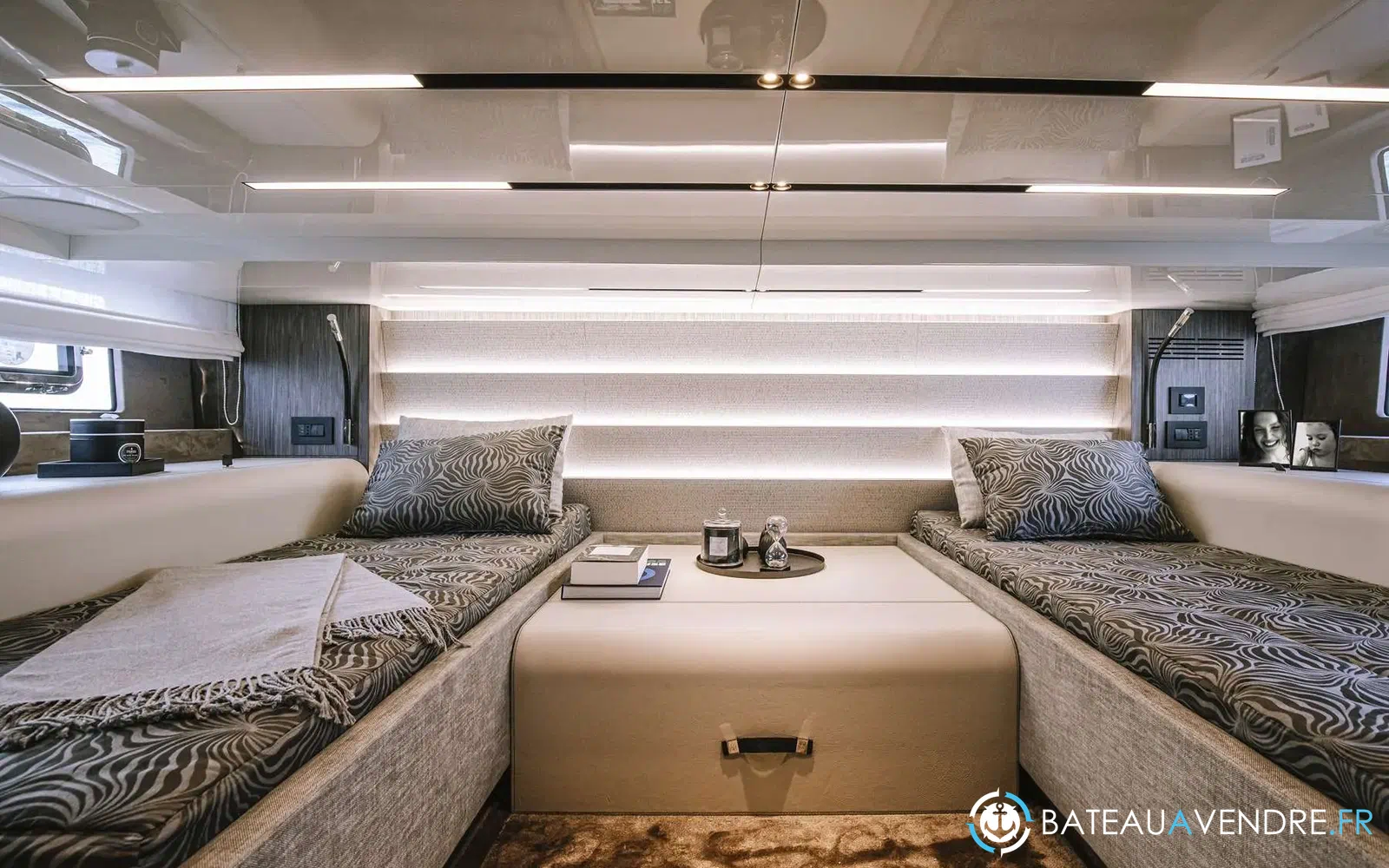 slider 10 Cranchi A46 Luxury Tender