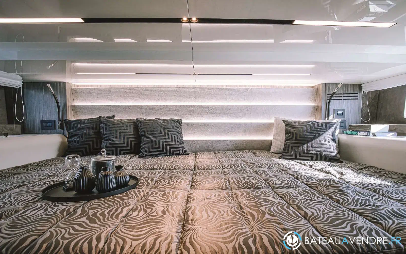slider 11 Cranchi A46 Luxury Tender