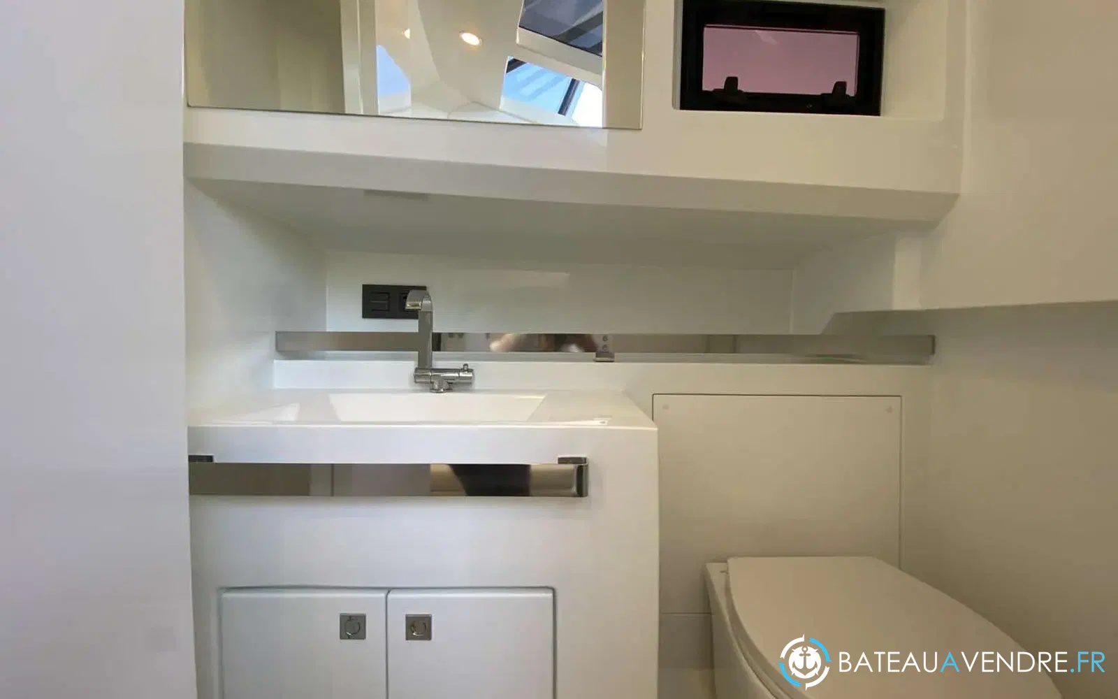 slider 9 De Antonio Yachts D36 Hard Top