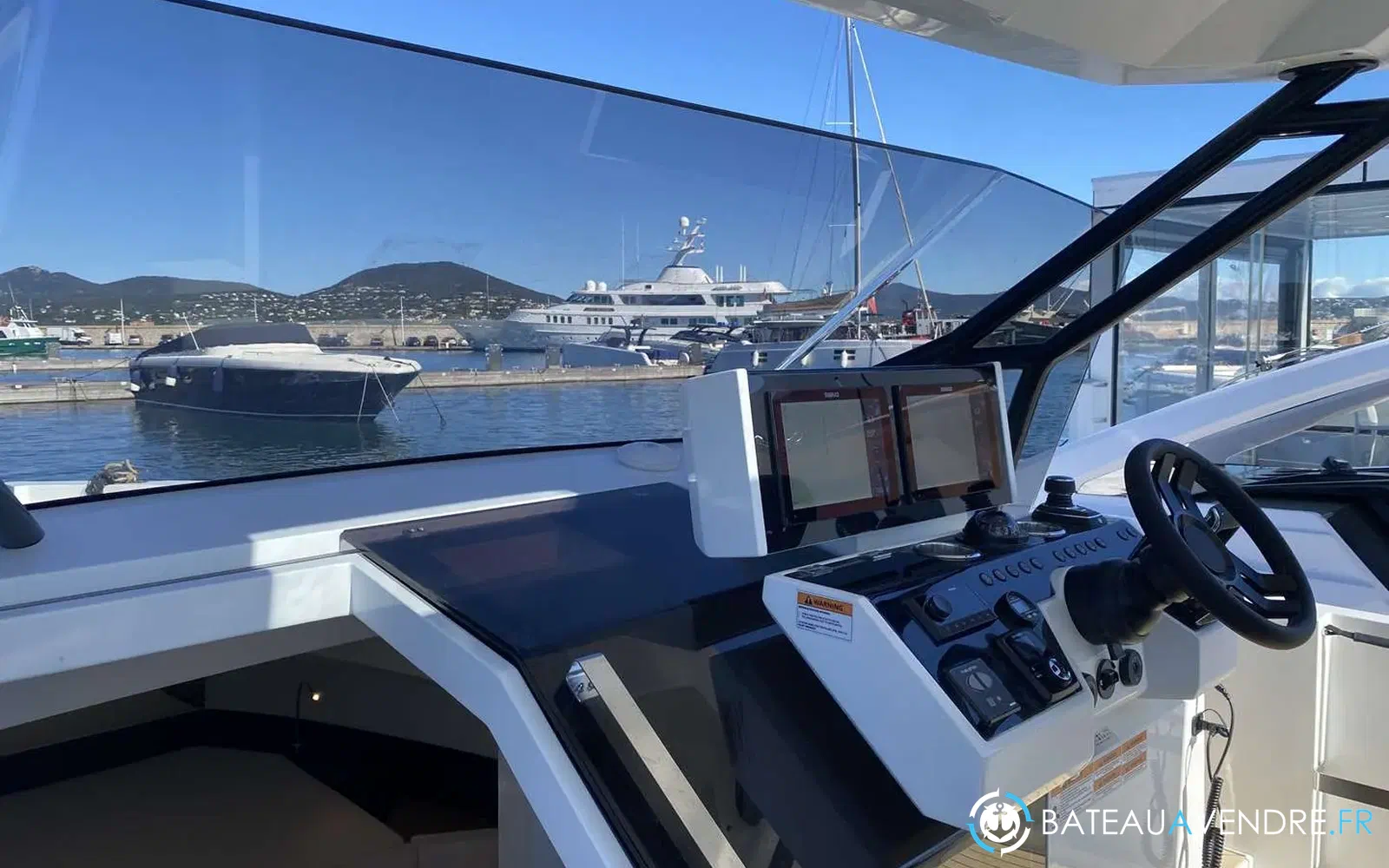 slider 3 De Antonio Yachts D36 Hard Top