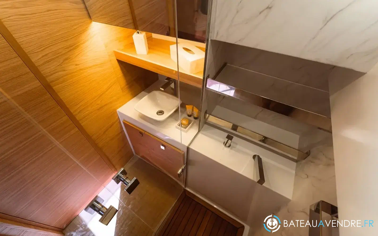 slider 12 De Antonio Yachts D50 Coupe